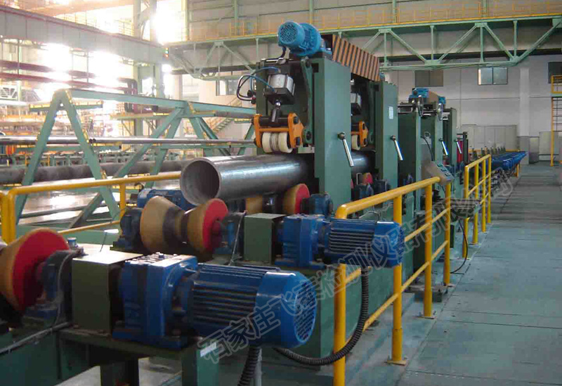 鋼管渦流探傷設(shè)備.jpg 鋼管渦流探傷設(shè)備.jpg